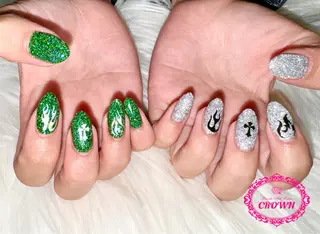 ネイル CROWN プライベートサロンのネイルデザイン