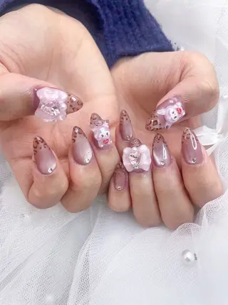 ネイル 五十嵐 美智のネイルデザイン