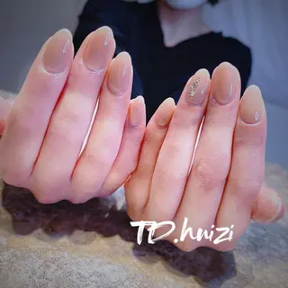 ミディアム めぐみのネイルサロン 惠のネイルデザイン