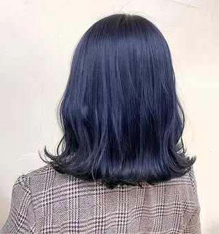 セミロング ブリーチ✖️ 縮毛LANDのヘアスタイル