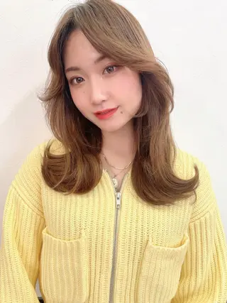 ロング カラー レイヤーカット、 大人可愛い　中村美羅のヘアスタイル
