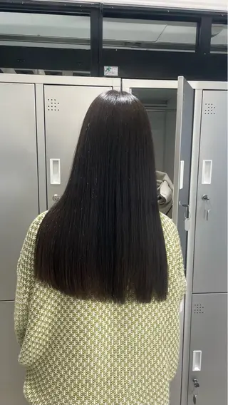 ロング カラー MINORI /レイヤーカットのヘアスタイル