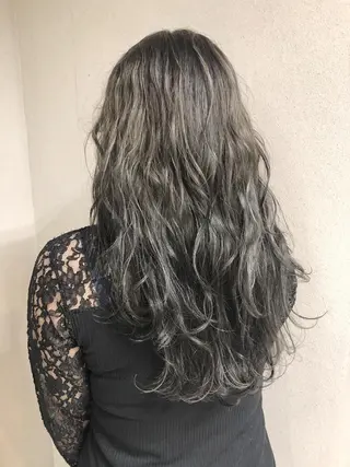 ロング カラー ケアブリーチ /髪質 改善/古橋圭史郎のヘアスタイル