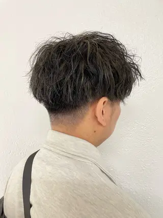 カラー メンズ 國井 誠のヘアスタイル