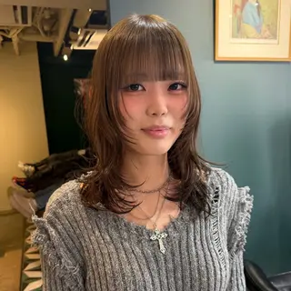 ミディアム カラー もりやま りりかのヘアスタイル