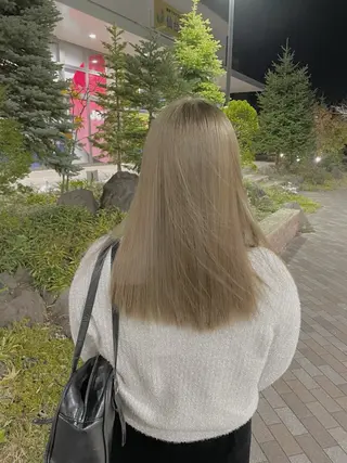 カラー Yoshida neiroのヘアスタイル