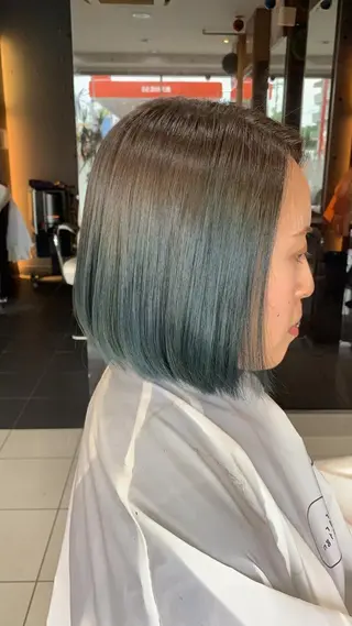 ショート カラー 白髪ぼかしハイライト 柳川拓哉のヘアスタイル