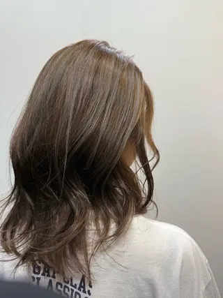 セミロング カラー 艶カラー🕊️ ✴︎Yukari✴︎のヘアスタイル