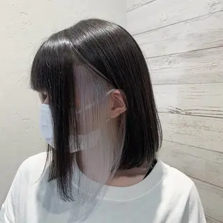 セミロング カラー ヘアアレンジ アニメ髪・ウルフ🦇 樋口莉夏のヘアスタイル