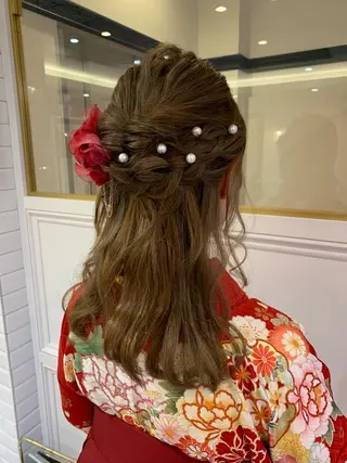 ミディアム LOUVRE totalbeautysalon西大寺店所属・粟田 めぐみのヘアスタイル