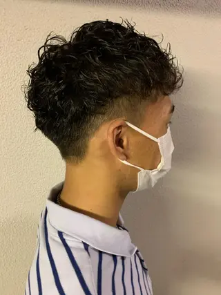 パーマ メンズ ヤマグチ リョウのヘアスタイル