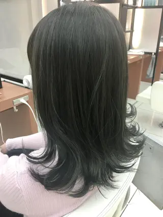 カラー N° jillva ♦️川端裕司♦️のヘアスタイル