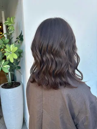 ミディアム 竹花 香奈のヘアスタイル