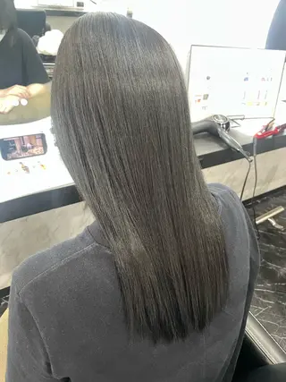 セミロング 五十嵐 満梨奈のヘアスタイル