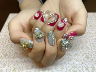 ネイル Piacere所属・Piacere 絵美のネイルデザイン