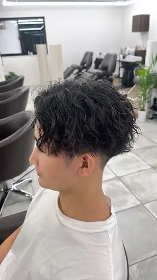 ショート パーマ メンズ 🏆メンズヘア特化 🥇代表りんぺーのヘアスタイル
