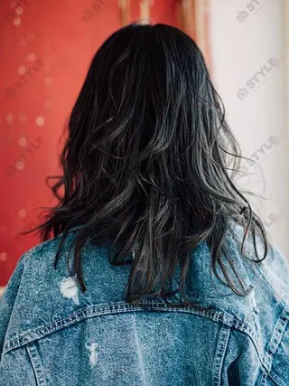 ミディアム カラー 白髪ぼかしハイライト 柳川拓哉のヘアスタイル