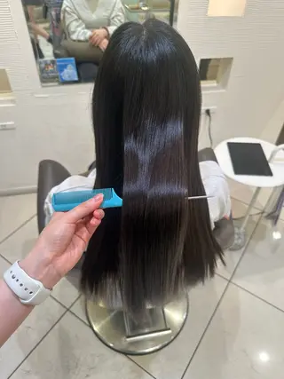 ロング カラー ヘアアレンジ タイトボブ個性派カラ ーAKANEのヘアスタイル