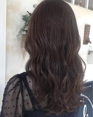 ロング カラー まなべ さくらのヘアスタイル