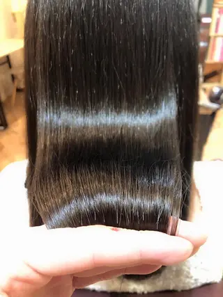 セミロング カラー 韓国🇰🇷レイヤー 映える顔周り🩷のヘアスタイル