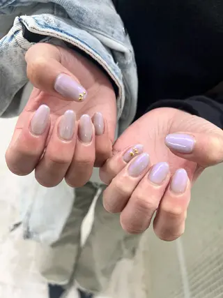 ネイル マハロネイルサロン横浜店所属・吉田 里菜のネイルデザイン