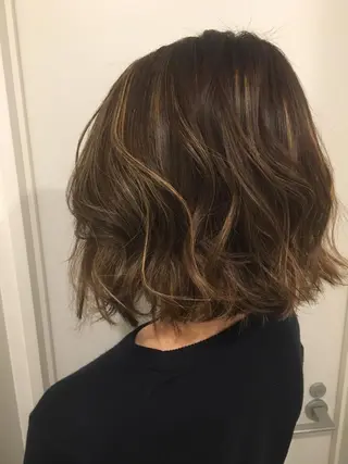 ミディアム カラー 🌈評価No.1🌈 艶髪カラー❌エクステのヘアスタイル