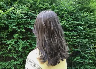 セミロング カラー マツエク・マツパ 🌈髪質改善カラーの 🌈坂本侑樹のヘアスタイル