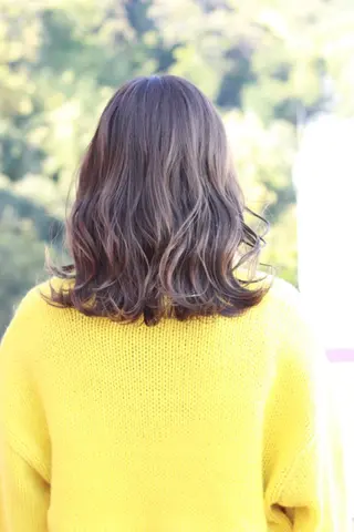 ミディアム カラー Viage （ビアージュ）のヘアスタイル