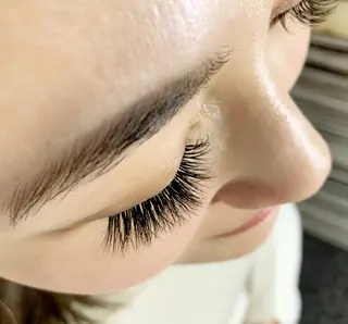 マツエク・マツパ eyelash La Gabbyの眉毛・アイブロウイメージ