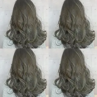 ロング カラー 韓国レイヤーカット/ ダブルカラーのヘアスタイル