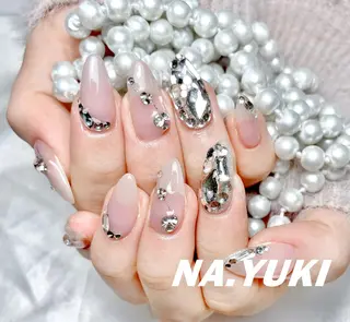 ネイル 🌷 Mooning 🌷のネイルデザイン