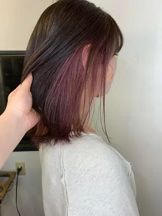 ミディアム レイヤーカット、 大人可愛い　中村美羅のヘアスタイル