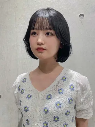 ショート カラー レイヤー/ブリーチ ♥️【木坂 桃歌】のヘアスタイル