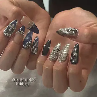 ネイル Lilinail所属・Lili. nail🪽Maoのネイルデザイン