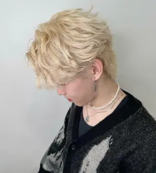 ミディアム メンズ RIKI/センター パート/メンズパーマのヘアスタイル