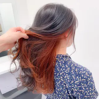 ロング カラー ハイトーン×レイヤー カットTAKUMIのヘアスタイル