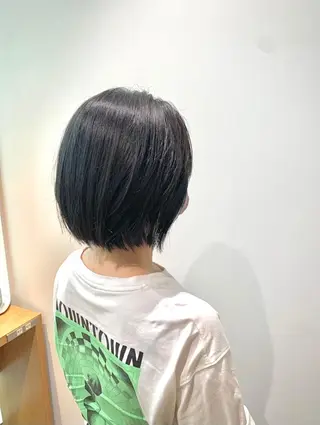 ミディアム カラー GO TODAY SHAiRE SALON 梅田店所属・赤み消しカラー/ボブ チャネリングカットのヘアスタイル