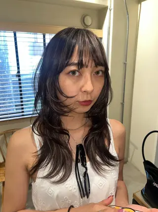 ロング カラー 🦮shiori アイドルオタク🦮のヘアスタイル