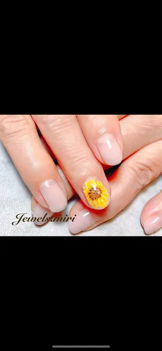 ネイル Jewels nail lily 白楽所属・ネイルサロン Jewels Mのネイルデザイン
