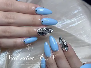 ネイル E.N🦋 長さ出し/持ち込みのネイルデザイン