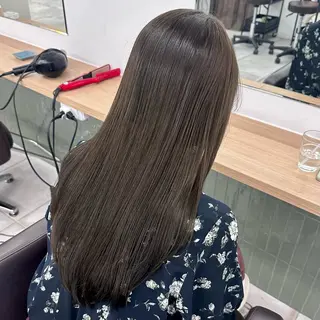 ロング カラー ブリーチなし/レイヤ ー特化🌈Tommyのヘアスタイル