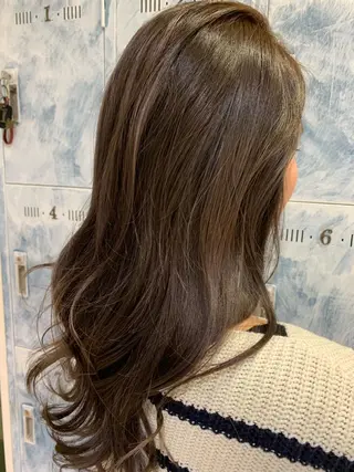 セミロング カラー 髪質改善/縮毛矯正 ツヤ髪🩷さつきのヘアスタイル