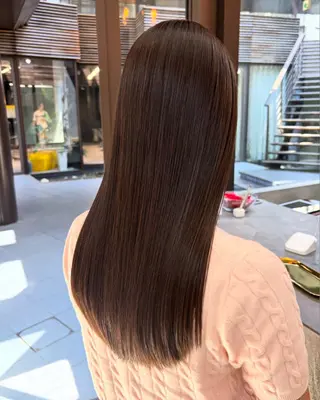 ロング 艶髪ストレート/ 理美容師/ショウキのヘアスタイル