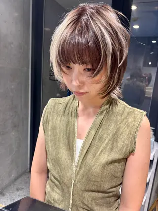 ショート カラー ブリーチカラーレイヤ ーカット🦋annaのヘアスタイル