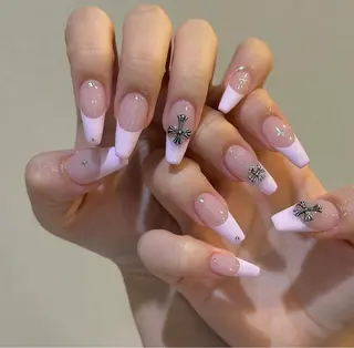 ネイル u1salon所属・ゆい ユイのネイルデザイン