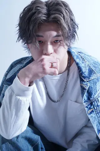 ミディアム 髙橋 翔一のヘアスタイル