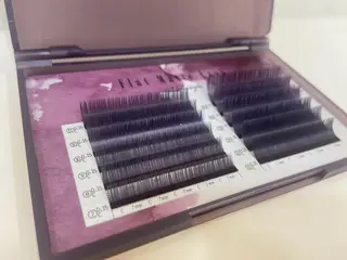 マツエク・マツパ カットスタジオピエロ所属・若江岩田マツエク SUNのマツエク・マツパデザイン