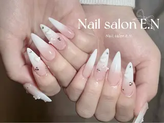 ネイル E.N🦋 長さ出し/持ち込みのネイルデザイン