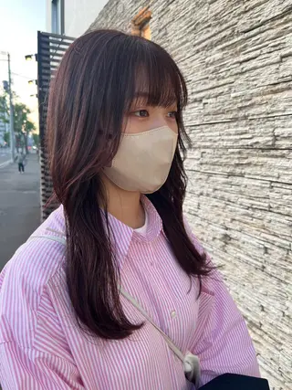 セミロング 三品 早妃のヘアスタイル