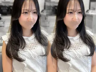 セミロング erina🍑新宿/ 艶カラー/レイヤーのヘアスタイル